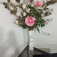 گل وگلدان