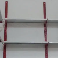 تعدادی قفسه ،پایه و زاویه ب فروش میرسد