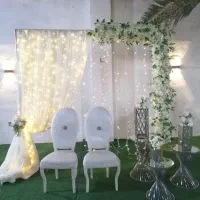 جایگاه عروس و داماد، میناب