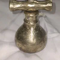 شاقول بنایی قدیمی برنز|کلکسیون اشیاء عتیقه|میاندوآب, |دیوار