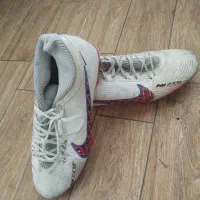 کفش فوتبال ویپور ۱۵ سفیدو صورتی