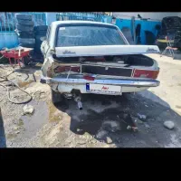 پیکان تصادفی|خودرو کلاسیک|چمستان, |دیوار