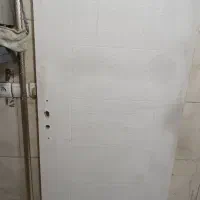 در اتاق چوبی