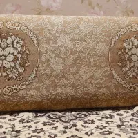 پشتی و تکیه