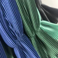 پلیسه شقایق|لباس|کامیاران, |دیوار