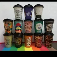 لیوان پلاستیکی