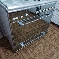 گاز پنج شعله فر دار سالم وتمیز