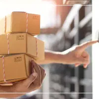 یک راننده نیم وقت همراه با خودرو شخصی