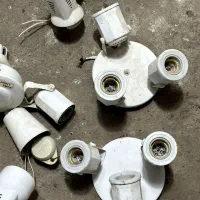 سرلامپ سه تایی پایه لامپ|لامپ و چراغ|بروجرد, |دیوار