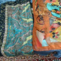 شال وروسری|لباس|مشهد, کوه سنگی|دیوار