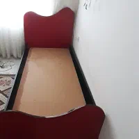 کمد ۳ تیکه و تخت کودک و نوجوان تمیز در حد نو|تخت و سرویس خواب|جهرم, |دیوار