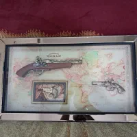 تابلوی تپانچه دوقاب