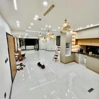 آپارتمان ۱۳۰ متری تک واحدی سه خواب تک مستر|فروش آپارتمان|اصفهان, جی شیر|دیوار