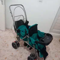 کالسکه دو قلو