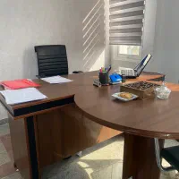 میز کنفرانس