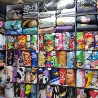 فروشنده خانم