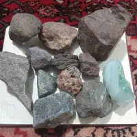 تعدادی سنگ با سختی ۵ الی ۸ و یه نگین گوهر|جواهرات|تهران, امیریه|دیوار