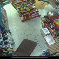 فروشنده شیفت شب سوپر مارکت با ضامن معتبر|استخدام خدمات فروشگاه و رستوران|نور, |دیوار