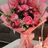 دسته گل صورتی مصنوعی