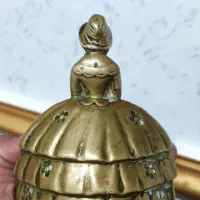 زنگوله|کلکسیون اشیاء عتیقه|بیرجند, |دیوار