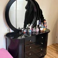 ست میز آرایشی آیینه دار پافش و پاتختی