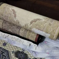 فرش کناره ضخیم وسالم  به ابعاد یک در سه متری