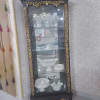 یک عدد ساعت قدی و یک بوفه کاملا سالم به فروش میرسد