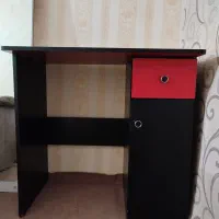 میز تحریر چوبی