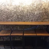 میز بار و صندلی چوبی