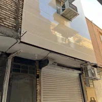 مغازه تجاری و لکس بالا۲۰متری زمین شهری