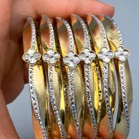 النگو اماراتی ۳ درصد وزن ۷۰.۶۸۰ طلا بدون اجرت|جواهرات|تهران, مهرآباد جنوبی|دیوار