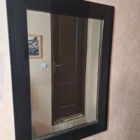 آینه با قاب|آینه|فردیس, فردیس|دیوار