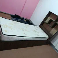 تخت نوجوان