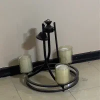 یک لوستر ۳شاخه در حد نو