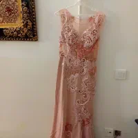 پیرهن مجلسی فقط یک بارپوشیده شده