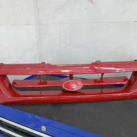 جلو پنجره پراید رنگ قرمز