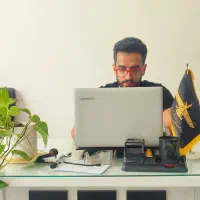 دعوت به همکاری کارشناس فروش تلفنی