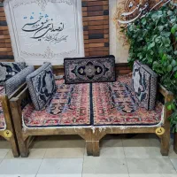 فروش تخت سنتی به همراه فرش و پشتی