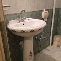 روشویی پایه دار