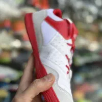 کفش فوتبال سالنی یوز سایز ۴۰ الی ۴۵|کیف، کفش، کمربند|تهران, فدک|دیوار