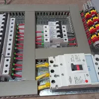 برقکار برق صنعتی/اینورتر / Plc /تابلو برق/ بالابر|خدمات پیشه و مهارت|قم, آزادگان|دیوار