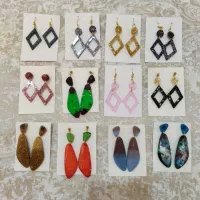 گوشواره و انگشتر رزینی