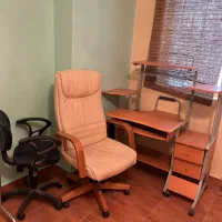 میز کامپیوتر و صندلی ۲ عدد در حد نو