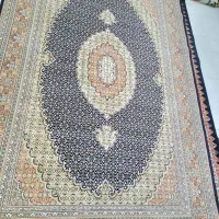 دوعدد فرش شیش متری سالم