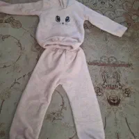 هودی شلوار|لباس|قم, دروازه چوبی|دیوار