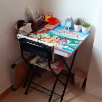 میز تحریر و صندلی