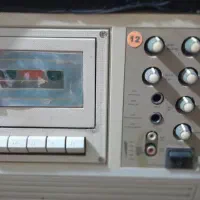 یک دستگاه امپلی همراه اصلی با صدایه فوق قوی