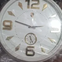 ساعت کاملا نو فقط بدلیل تنوع