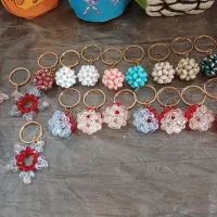 دسته کلید و دستبند کار دست بسیار،زیبا و جذاب