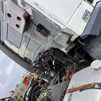 تریلی کشنده ایویکو۴۴۰|خودرو سنگین|بندر ترکمن, |دیوار